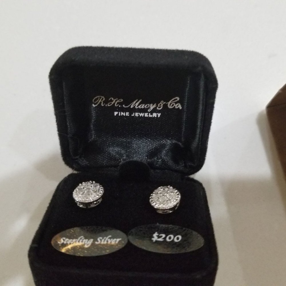 R.H.Macy&Co. Bridge Diamond Earrings NWT